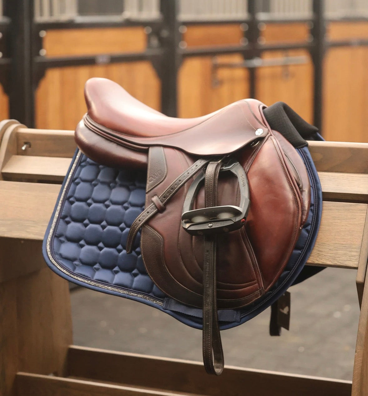 Tesoro Ricco Crystal Saddle Pad
