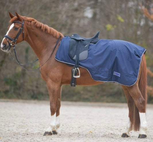 COMFORT RAIN SHEET WITH SADDLE CUT-OUT